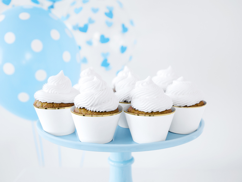 Imagen de producto: https://tienda.postreadiccion.com/img/articulos/secundarias14219-6-envoltorios-de-cupcakes-blancos-y-dorados-13.jpg