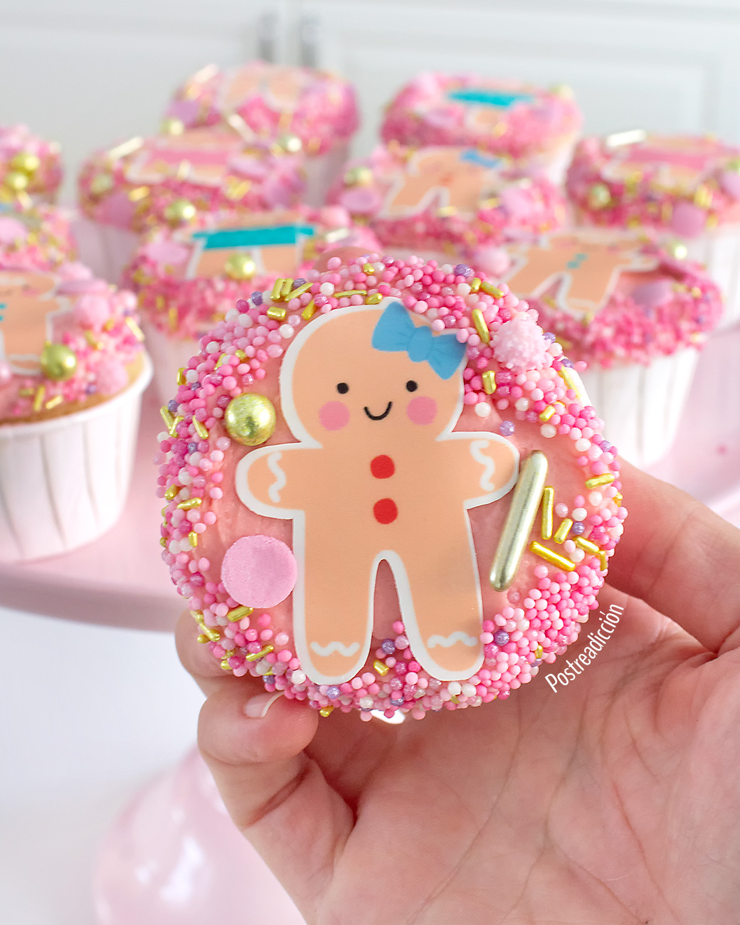 Imagen de producto: https://tienda.postreadiccion.com/img/articulos/secundarias14244-sprinkles-medley-glamour-pink-65-g-funcakes-4.jpg